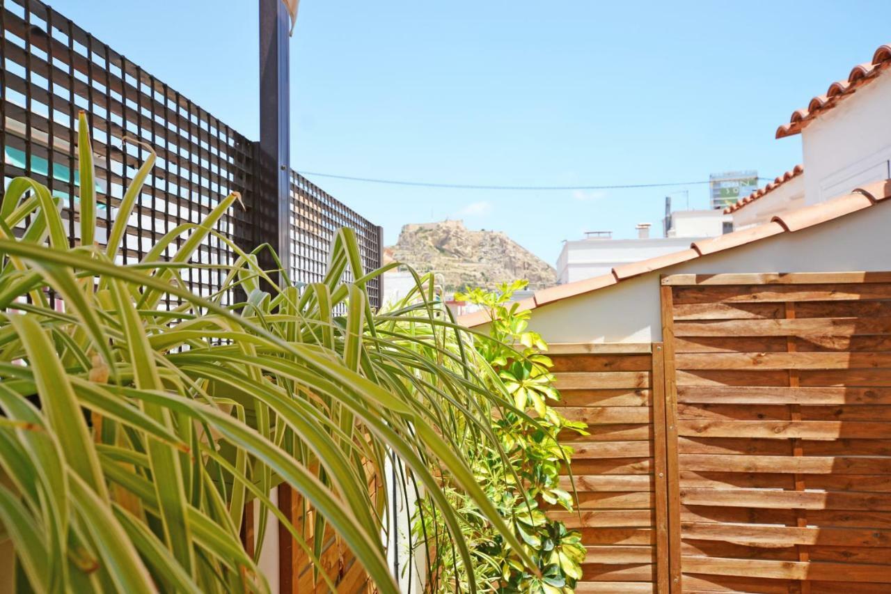 Atico Con Terraza En El Centro De Alicante Apartment Exterior photo